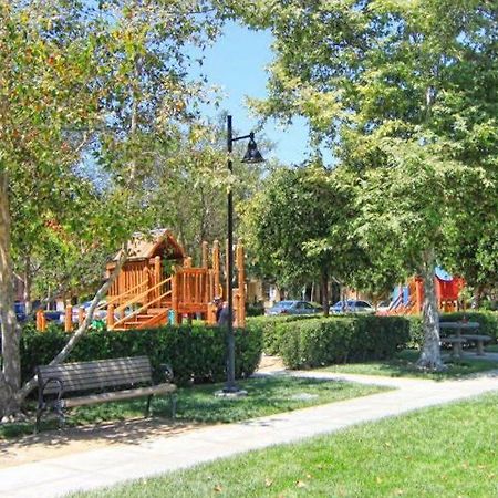 Keller Hotels Villas Irvine Los Angeles Exterior photo